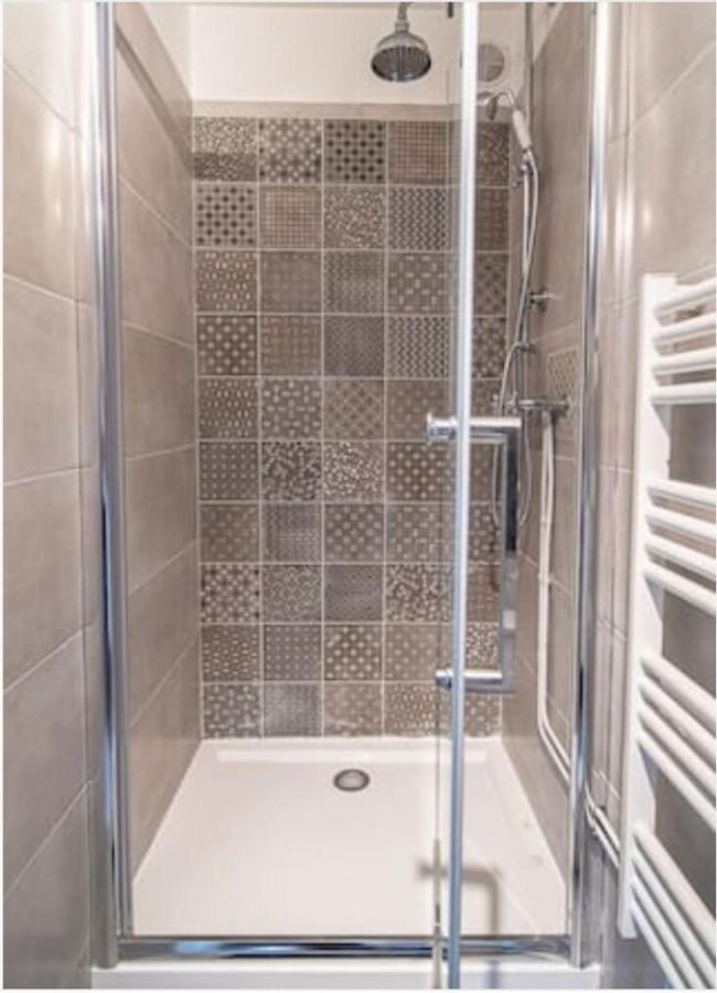 Le San Diego - Appartement 4 Pers Oullins-Lyon Dış mekan fotoğraf
